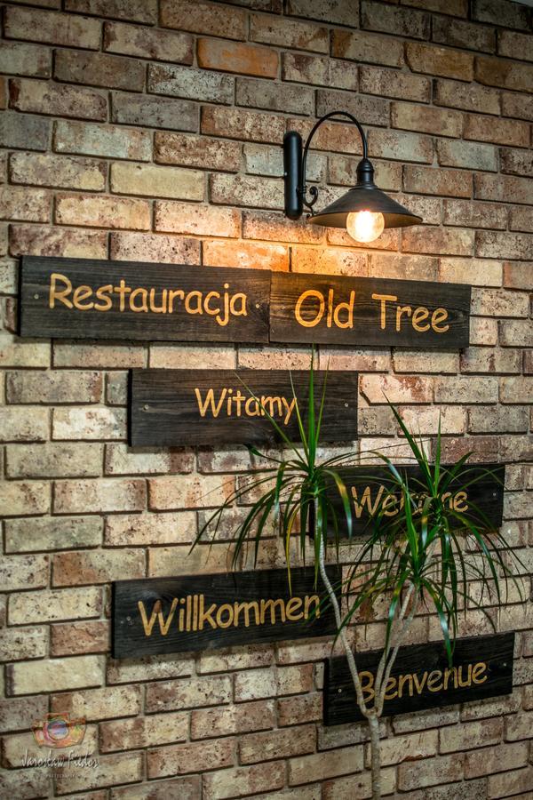 Old Tree Villa & Restaurant Oswiecim Exterior photo